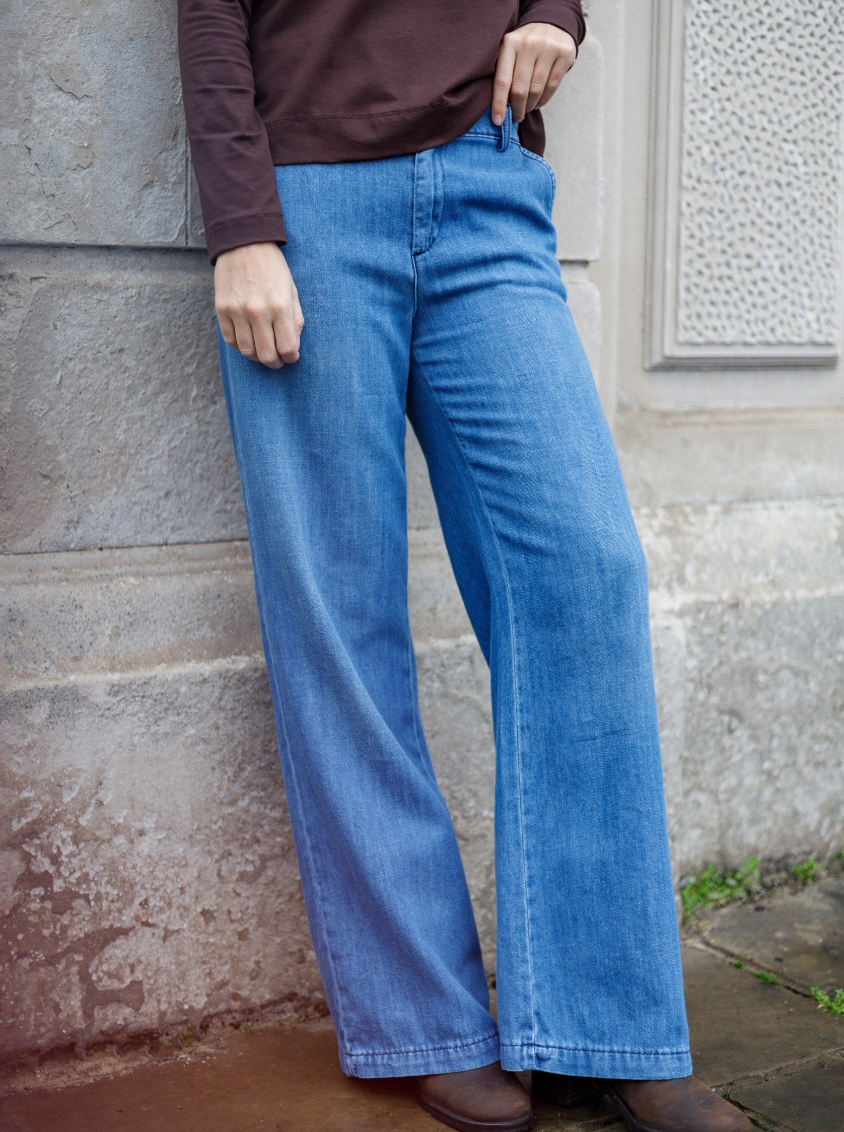 BCNETTIE box jeans - Mid Blue Wash - Black Colour