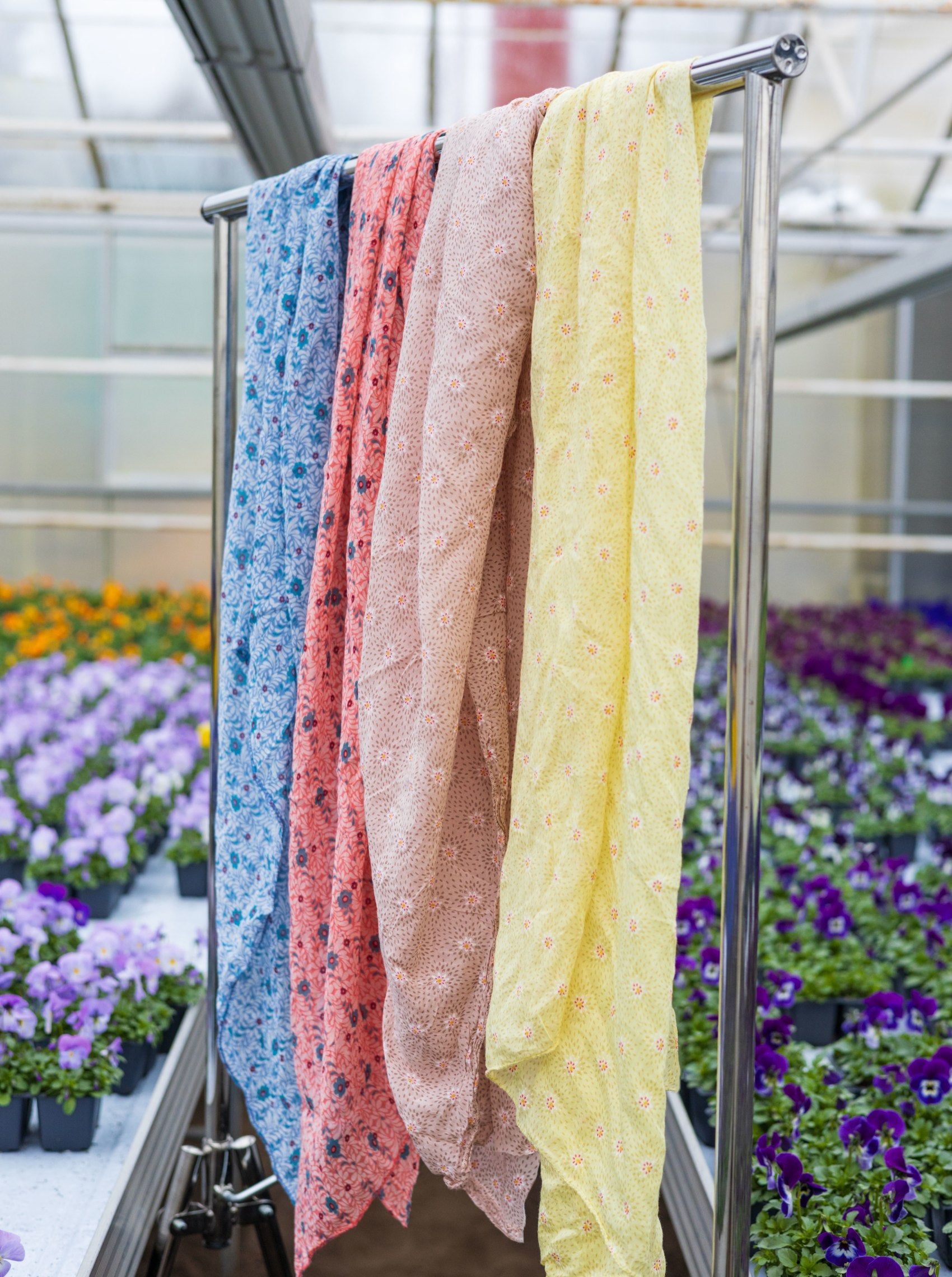 BCDAGMAR long scarf - Coral - Black Colour