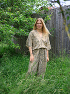 BCLUNA double v-neck jumpsuit - Golden Sand - Black Colour