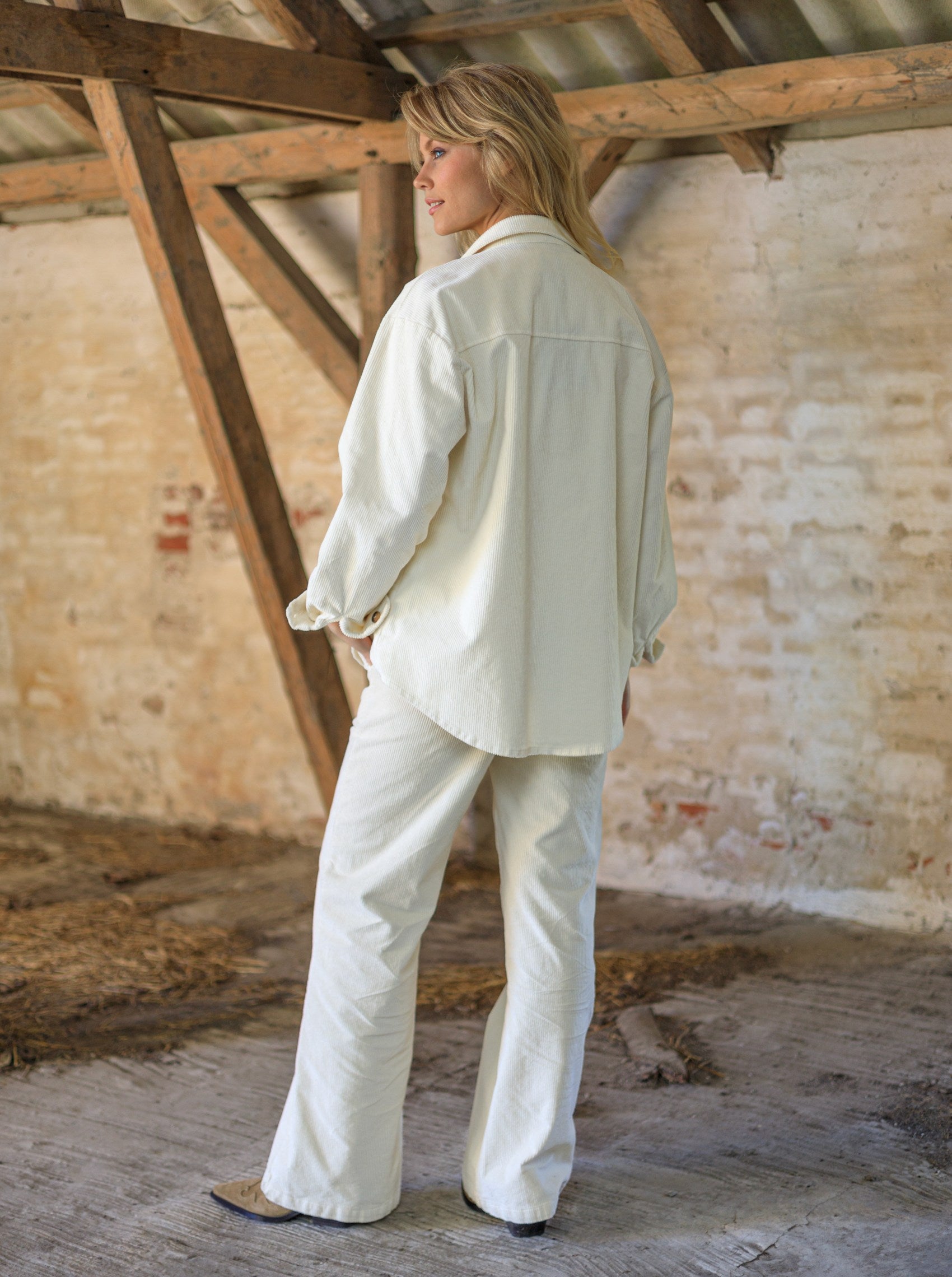 BCCORA corduroy shirt jacket - Off White - Black Colour